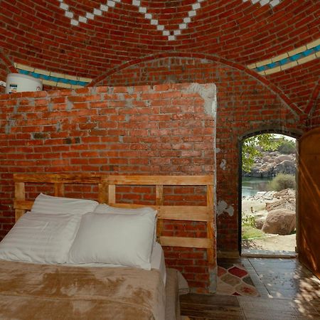 אסואן Krouma Camp & Ecolodge מראה חיצוני תמונה